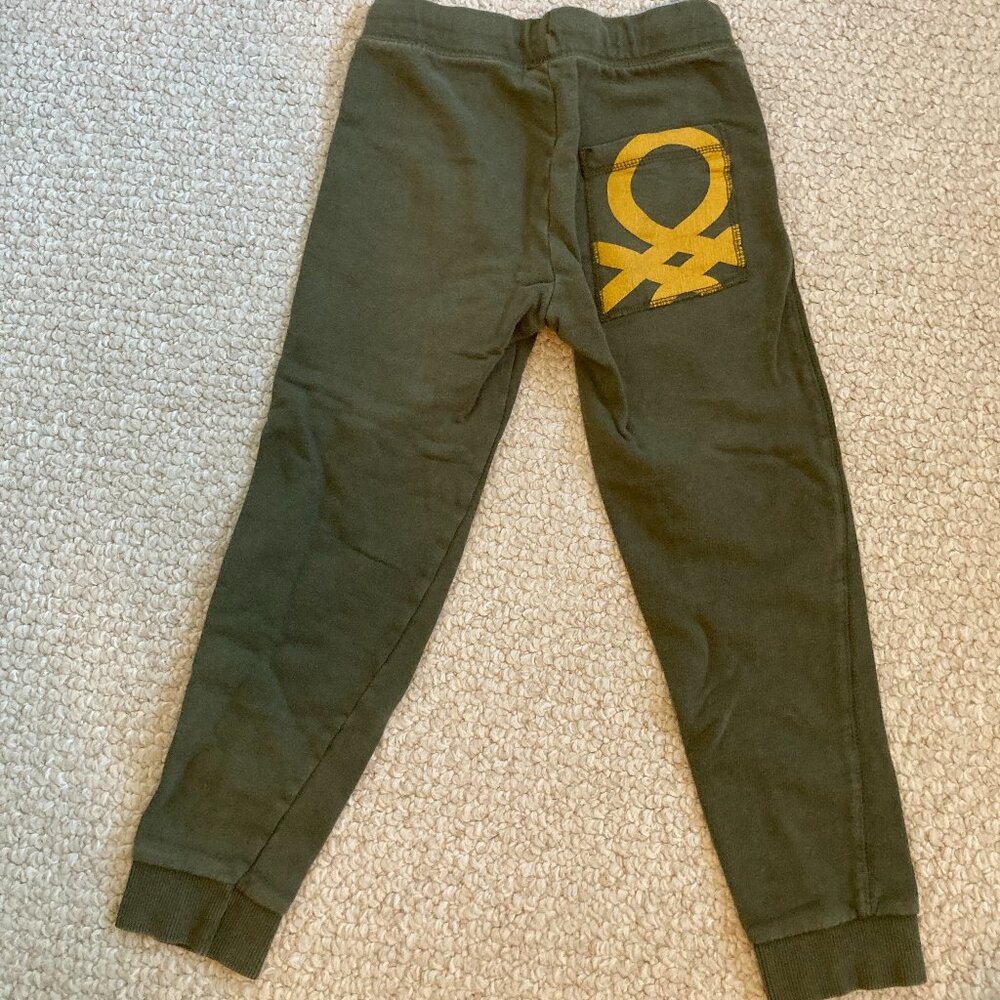 United Colors Of Benetton kids Jogger Sweatpants sz 140 (8-9) COLOR  Green.